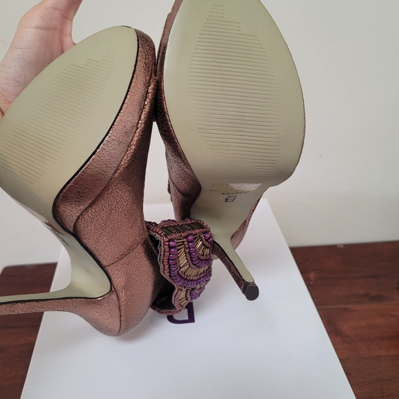 Bronze and Purple Beaded Heels - Picture 6 of 7